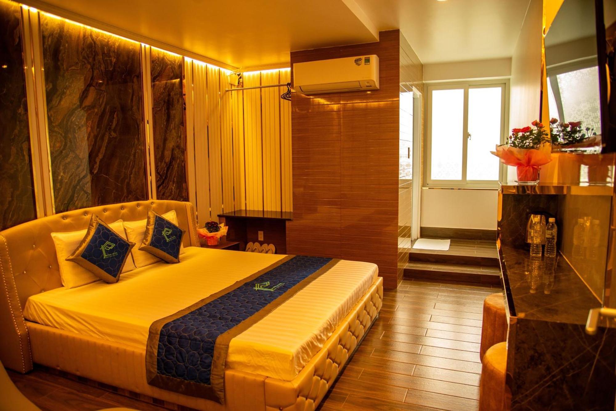 Phuc Hotel Cao Lanh Bagian luar foto