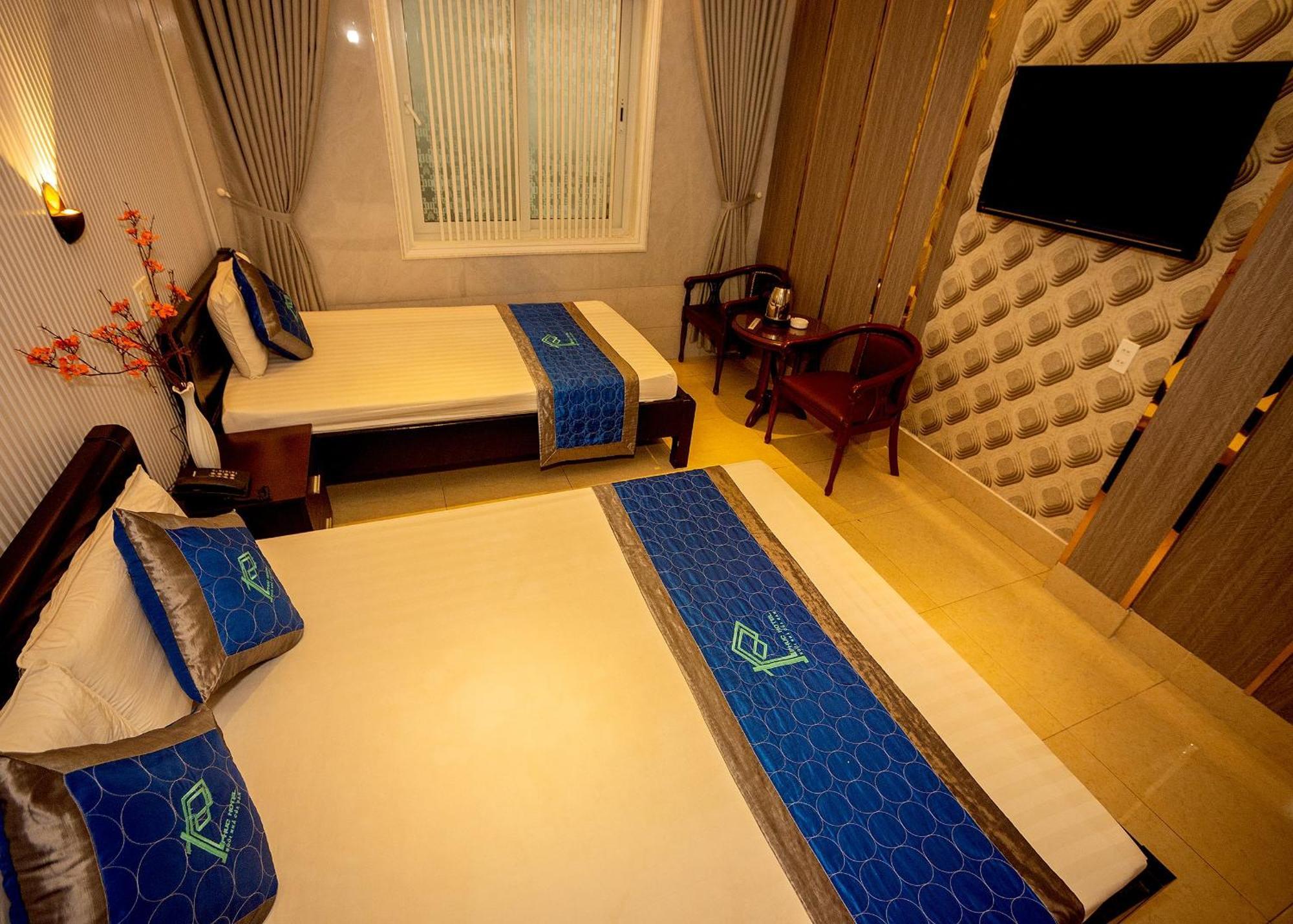 Phuc Hotel Cao Lanh Bagian luar foto