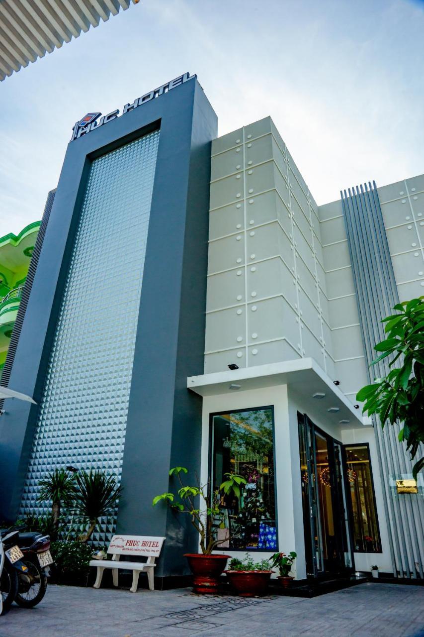 Phuc Hotel Cao Lanh Bagian luar foto
